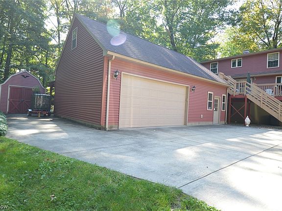 3rd image of 2173 S Schenley Ave
