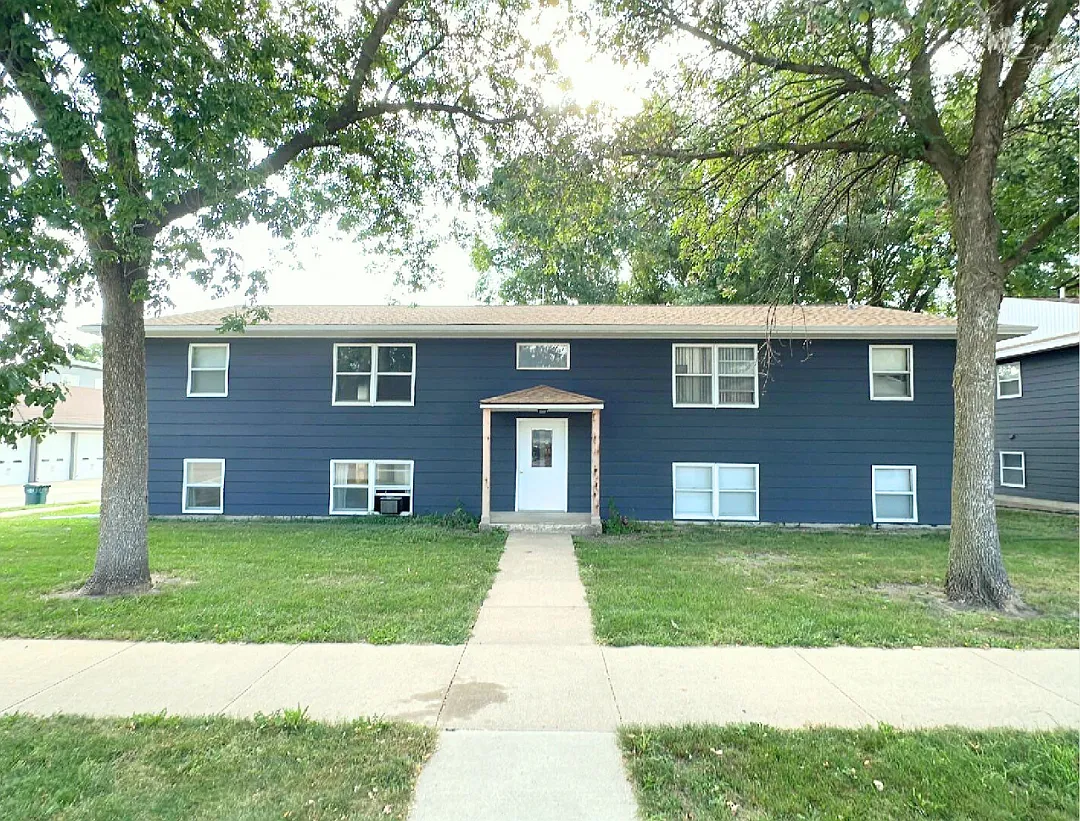 2 bed, 725 sqft, $895 — Photo 1