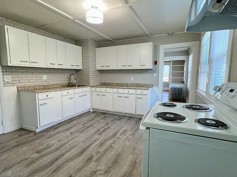 53 Eloise St #51 — Photo 3