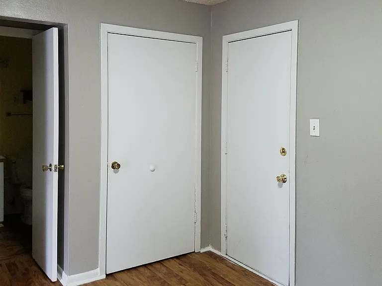 2282 University Pkwy #9 — Photo 6