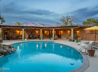 1952 E Lind Rd, Tucson, AZ 85719
