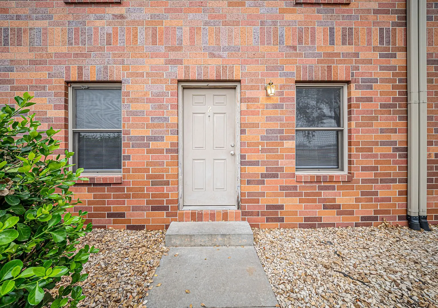 Red Brick Apartments — Photo 2