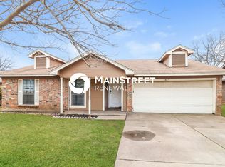 1821 Wurzburg Dr, Fort Worth, TX 76134