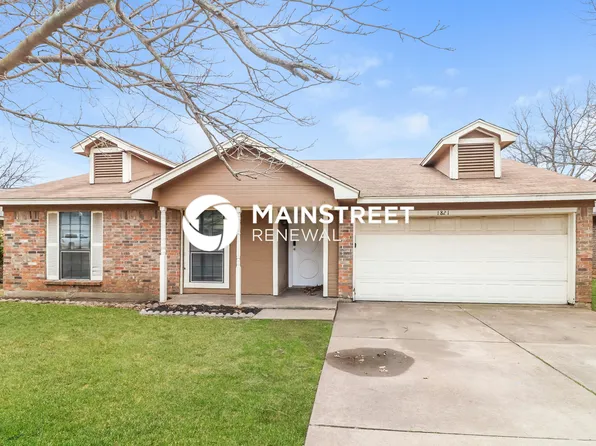 1821 Wurzburg Dr, Fort Worth, TX 76134