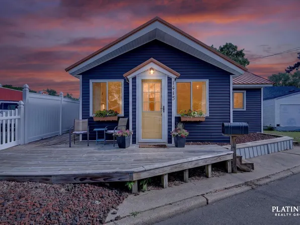 1415 Virginia St, Lake Odessa, MI 48849