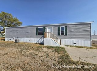 D12 Meadows Ct #D12, Alliance, NE 69301