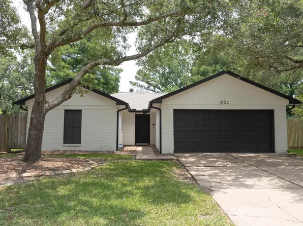 1204 Osborne Dr, Friendswood, TX 77546