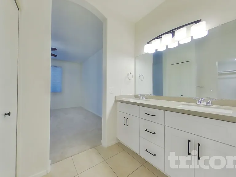 1951 N Lazona Dr — Photo 7
