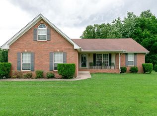 1702 Portway Ct, Spring Hill, TN 37174