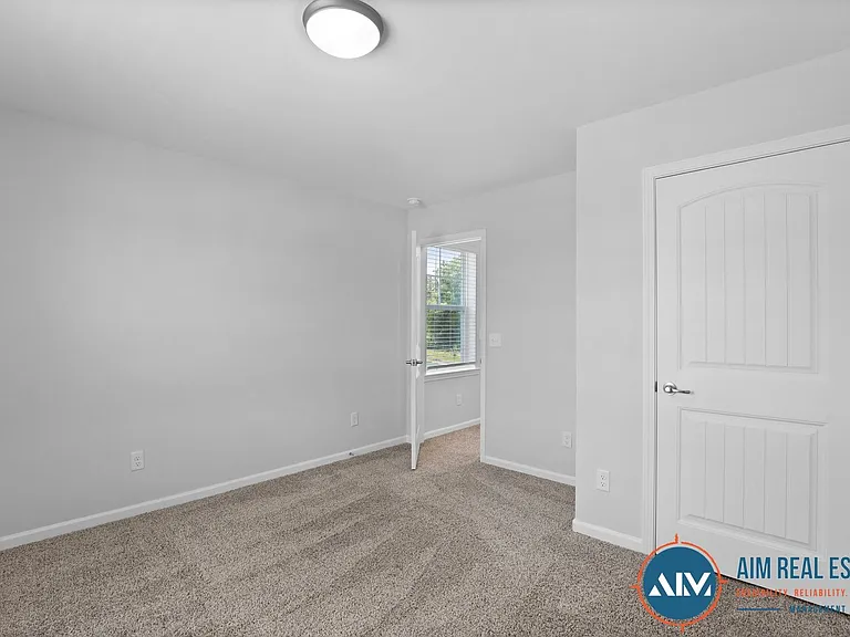 85 Conifer St — Photo 27