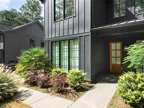 3rd image of 1241 Bridges Ave SW #A