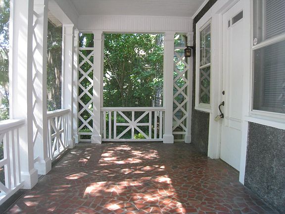 Screened Porch 617 Jersey Avenue