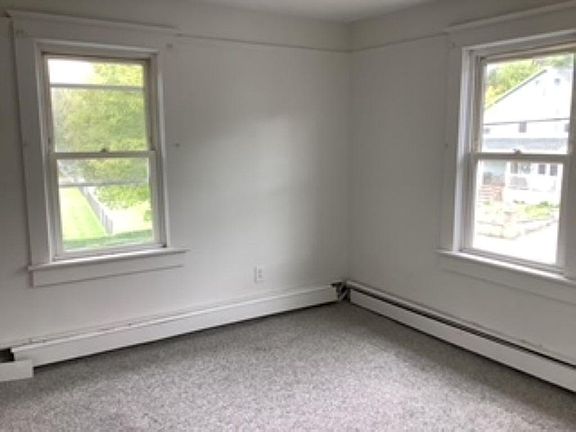 4th image of 64 Franklin Ave #201