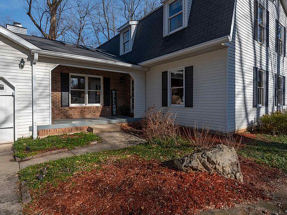 2nd image of 2503 E Poplar Dr