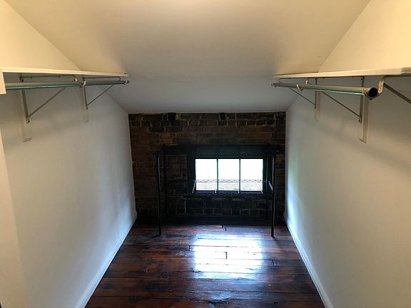 5th image of 111 E 13th St Unit 4