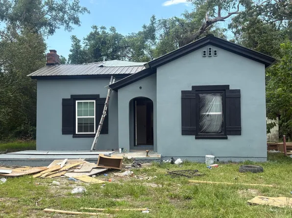 306 E 4th St, Vidalia, GA 30474