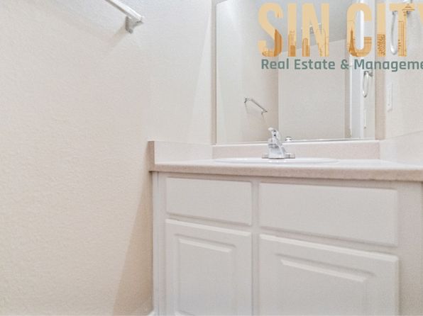 5022 Sapphire Light St