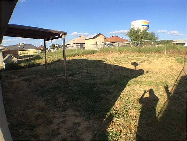 2nd image of 4435 Vientos Rd