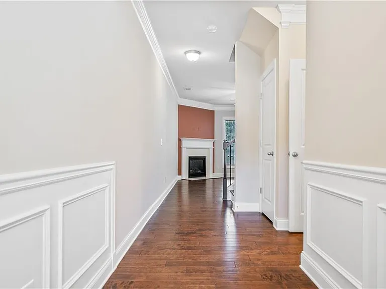 3165 Cross Creek Dr — Photo 4