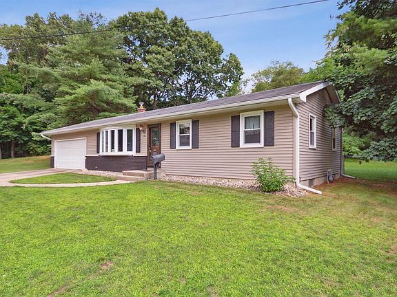4th image of 24 Mockingbird Ct