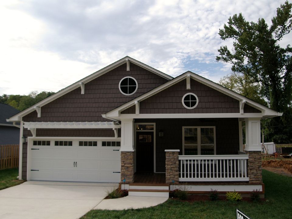 1st image of 2411 Ashmore Ave