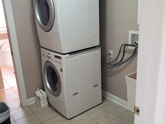 5th image of 1758 Bellaway Dr