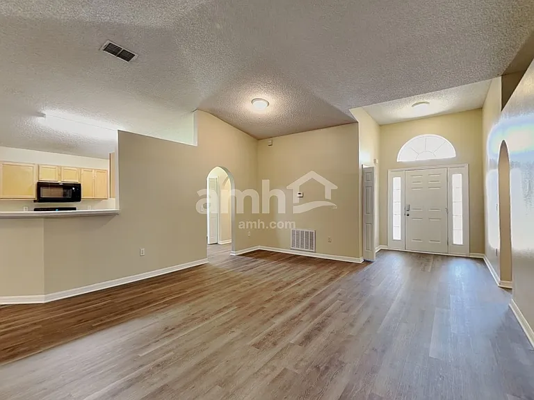 7187 Rutland Ct — Photo 5
