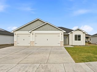 8713 Silver Mound Dr, Pasco, WA 99301