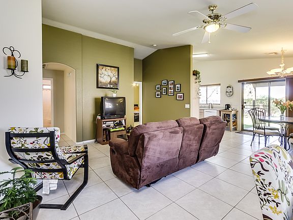5th image of 1708 E Alicia Dr