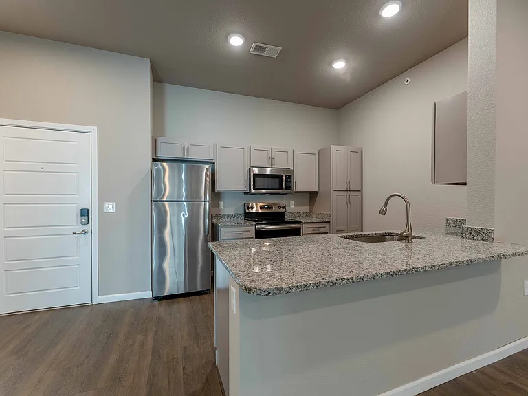 Coryell Commons — Photo 88