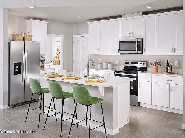1st image of 7403 Queensgate Cir
