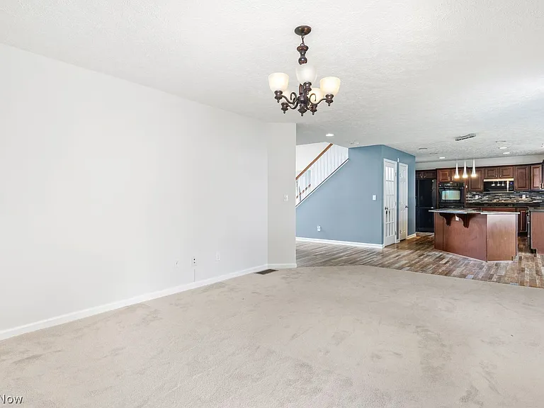 3876 Bosworth Dr — Photo 7