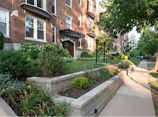 6220 Rosebury Ave APT 3W, Saint Louis, MO 63105