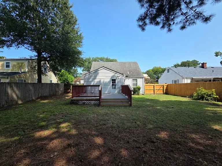 7405 Yorktown Dr — Photo 31