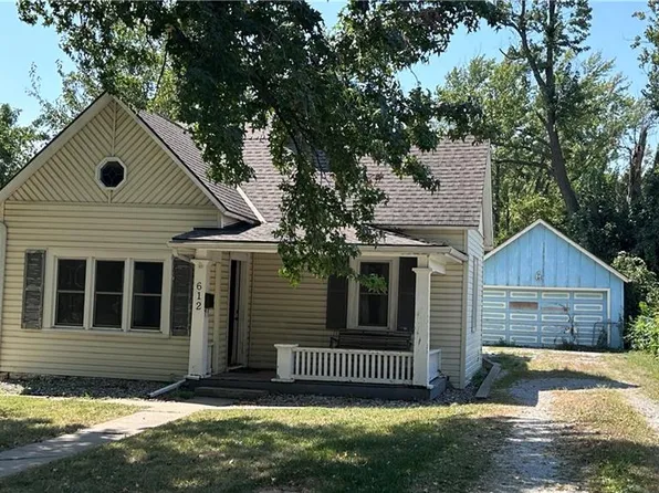 612 SE Miller St, Lees Summit, MO 64063