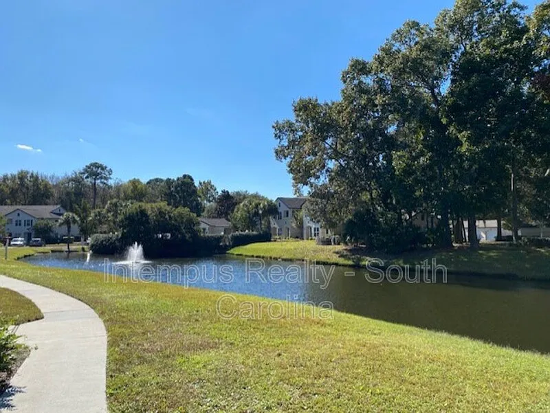 2 bed, 2.0 bath, 1089 sqft, $1,550 — Photo 3