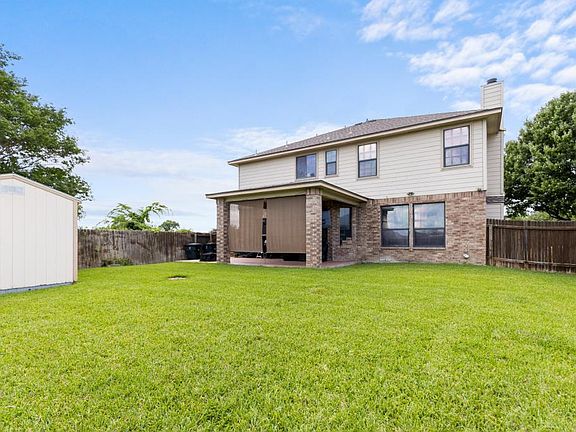 5th image of 2802 Scottsdale Dr