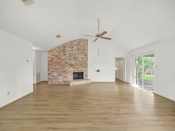 4th image of 2714 Carson Dr