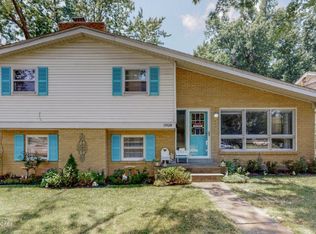 3828 Downing Way, Louisville, KY 40218