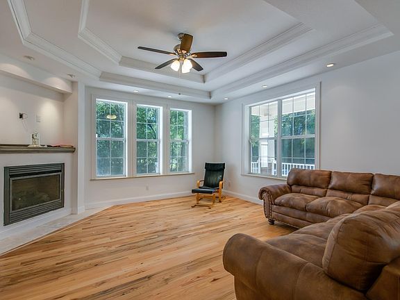 5th image of 9991 N Athenia Dr