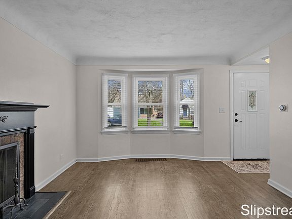 2nd image of 1130 Ottillia St SE