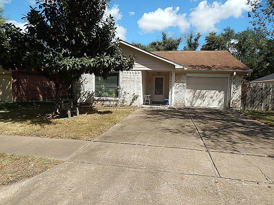 1st image of 931 Western Hills Dr