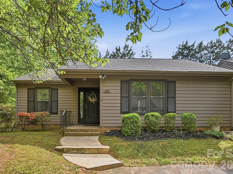 1st image of 405 Sweetgum Dr