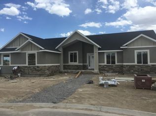 2046 E Sunnyvale Cir, Eagle Mountain, UT 84005