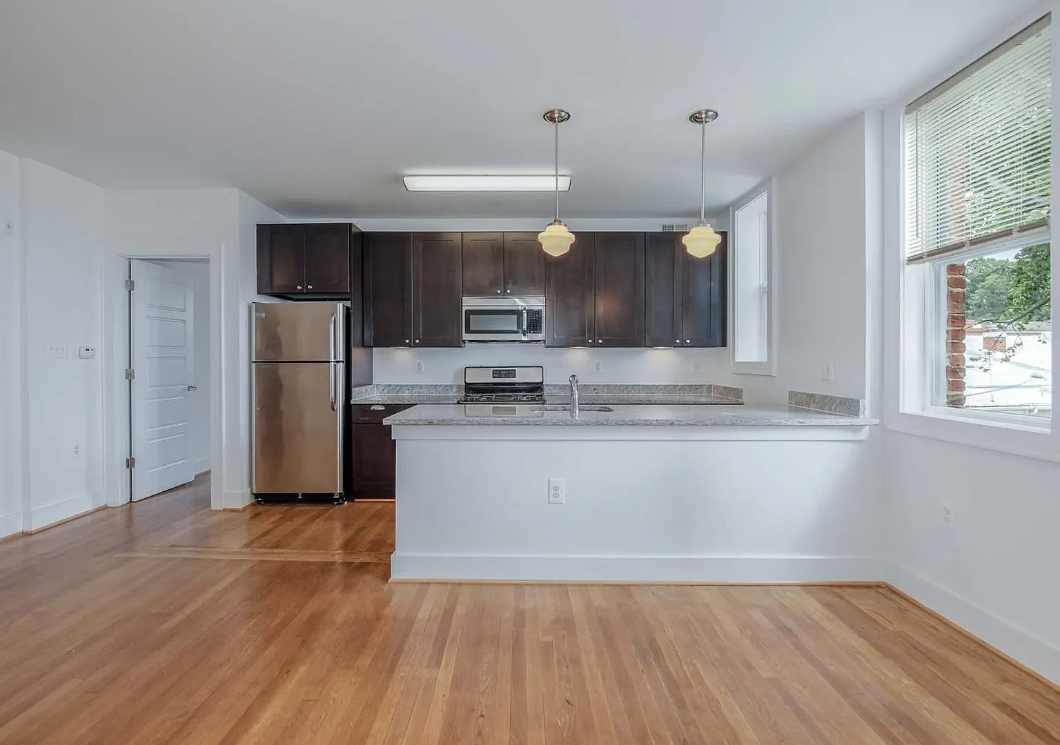 Carraway - 1575 Spring Pl NW — Photo 3