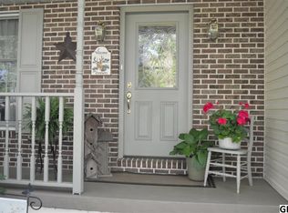 146 Kerrsville Rd, Carlisle, PA 17015