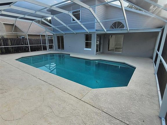 4th image of 214 Bay Head Dr