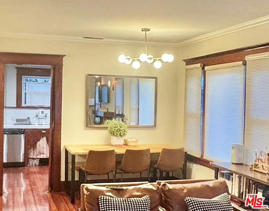 2 bed, 2.0 bath, 800 sqft, $4,495 — Photo 4