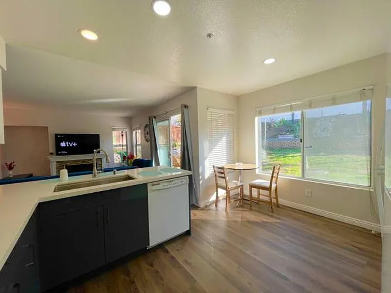 21213 Shakespeare Ct — Photo 18