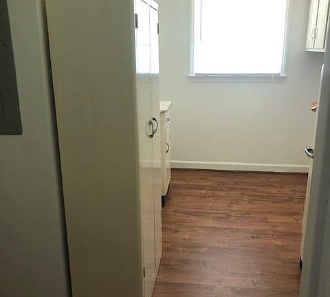 Large utility room for washer and dryer